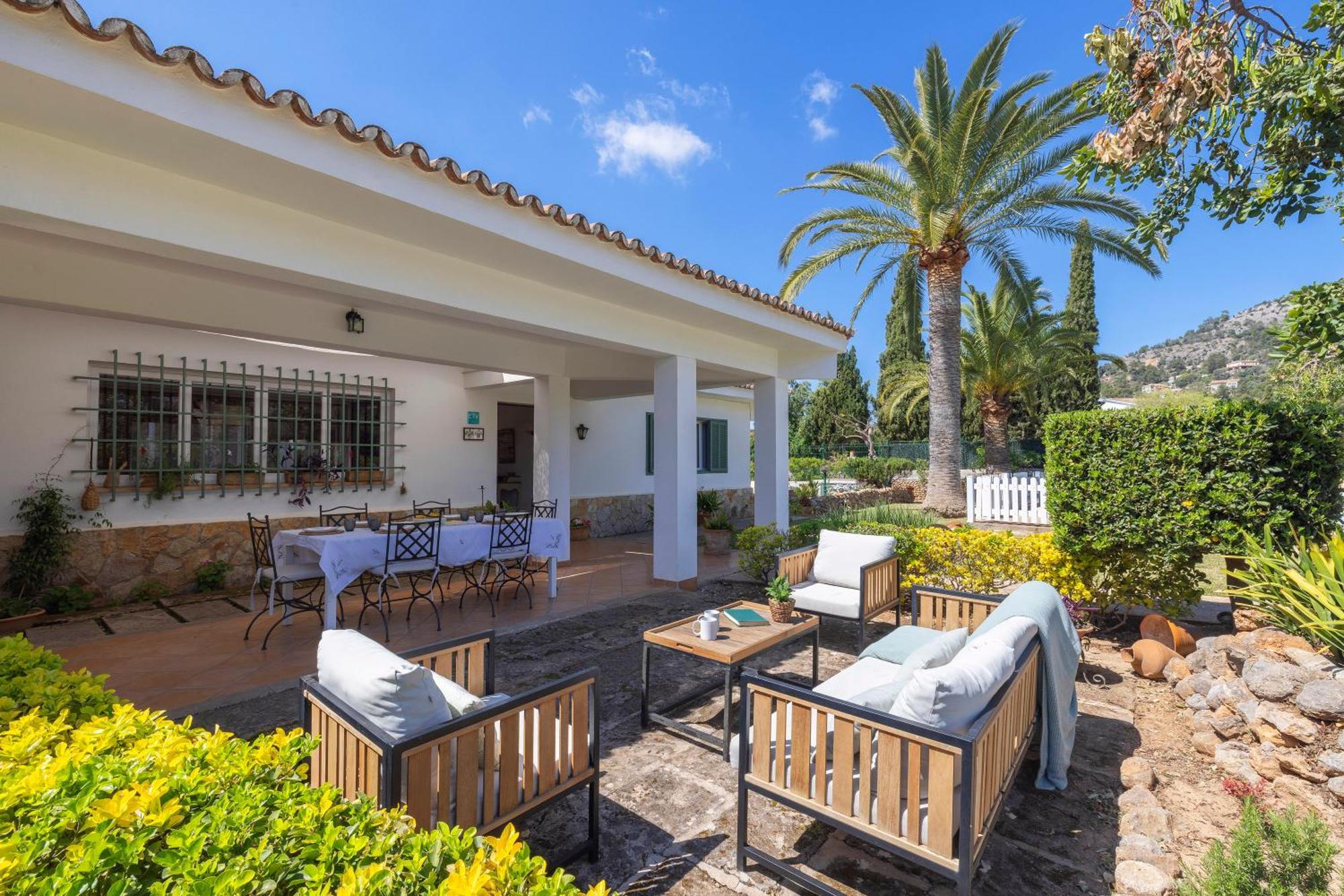 Ideal House For Two Families With Pool And Barbecue Plamanyola Eksteriør billede