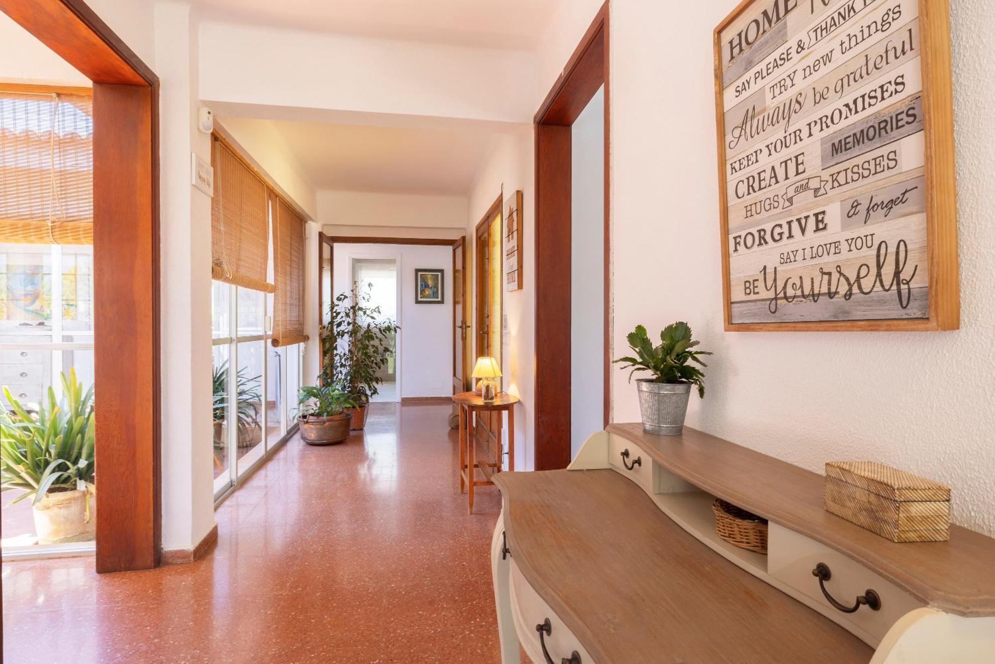 Ideal House For Two Families With Pool And Barbecue Plamanyola Eksteriør billede